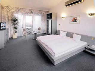 Ibis Styles Neustadt 3*